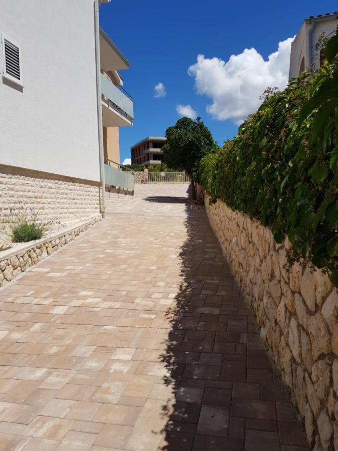 Apartments Sun Dance With Heated Pool Novalja Exterior foto